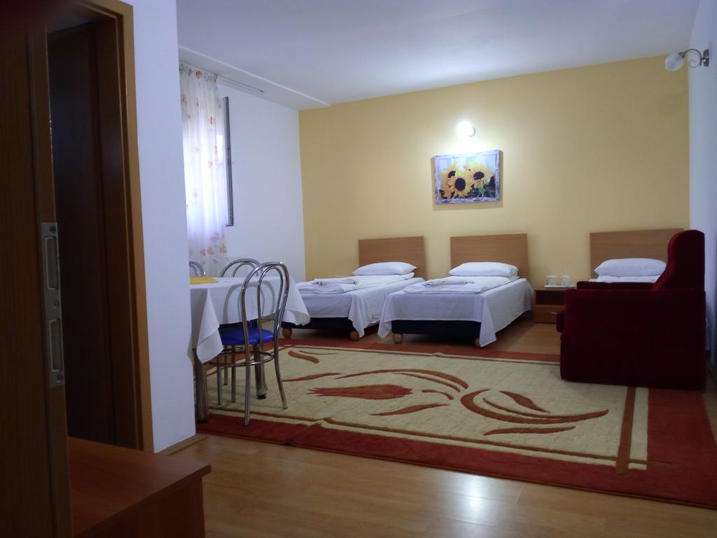 Pensiunea Vladut Timisoara Timişoara Exterior foto